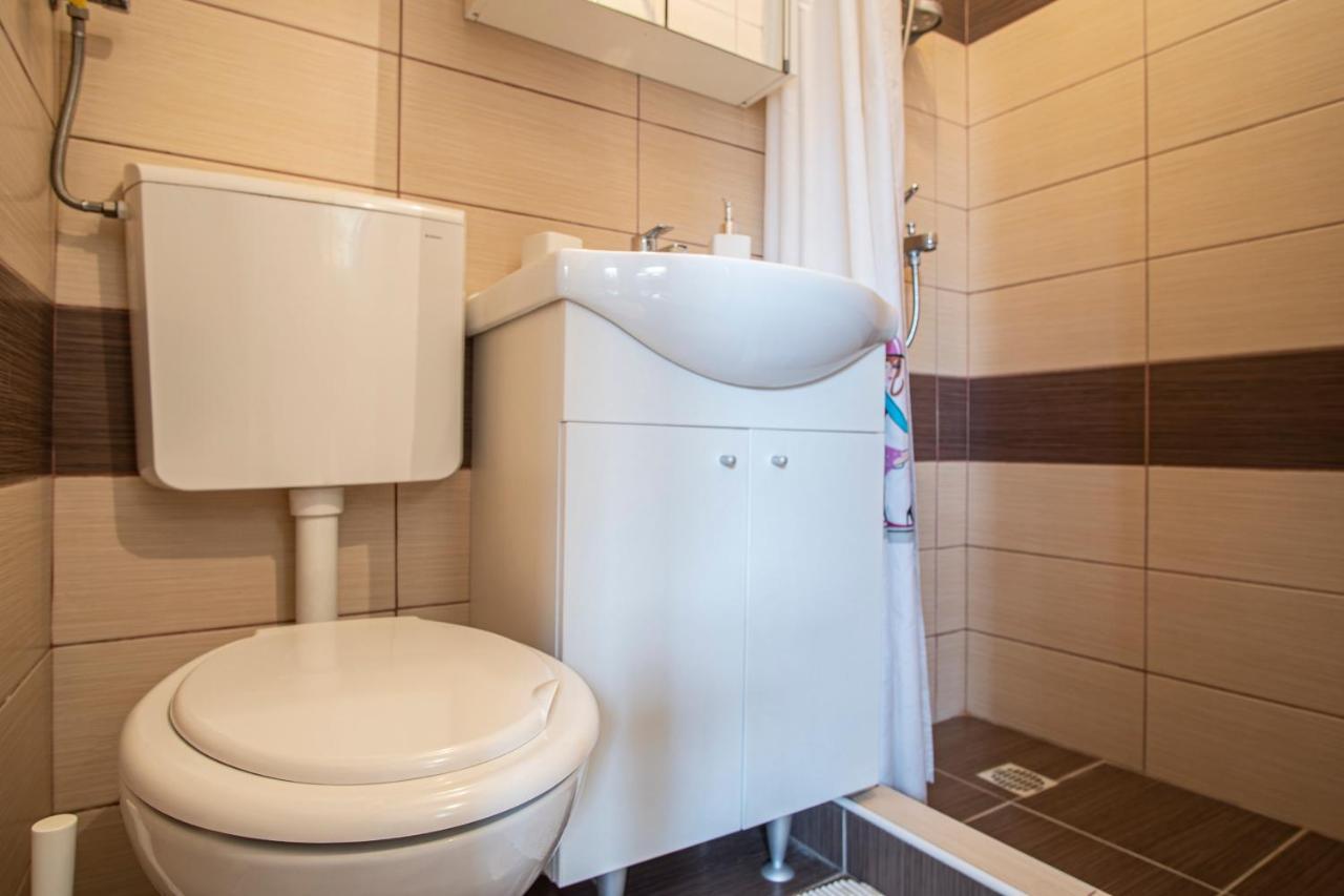Apartman Luka Fažana Eksteriør billede